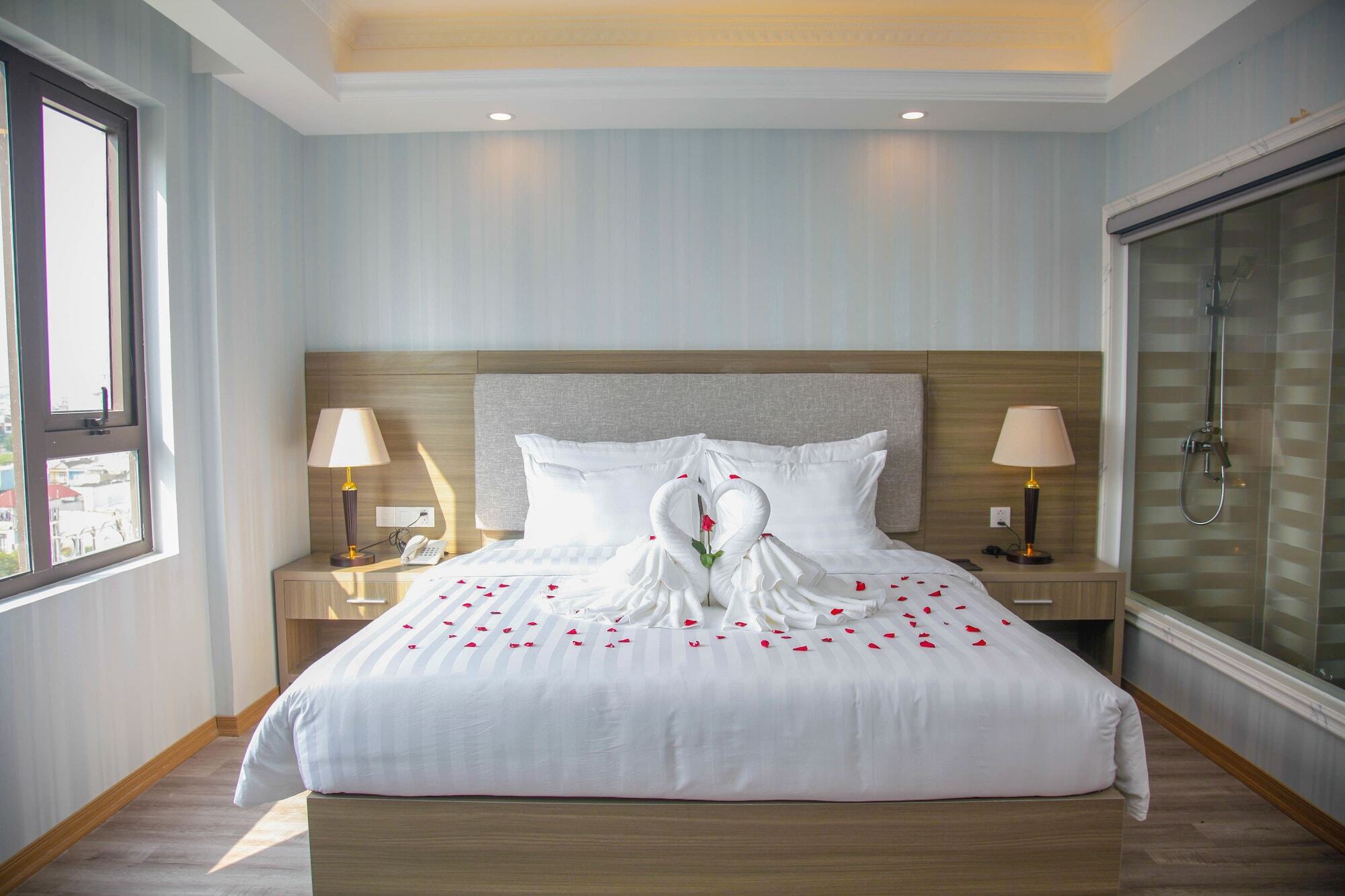Golden Rose Hotel Da Nang Exterior photo